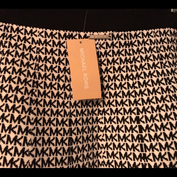 [SOLD]    Michael Kors Flare Skirt - Picture 2 of 8